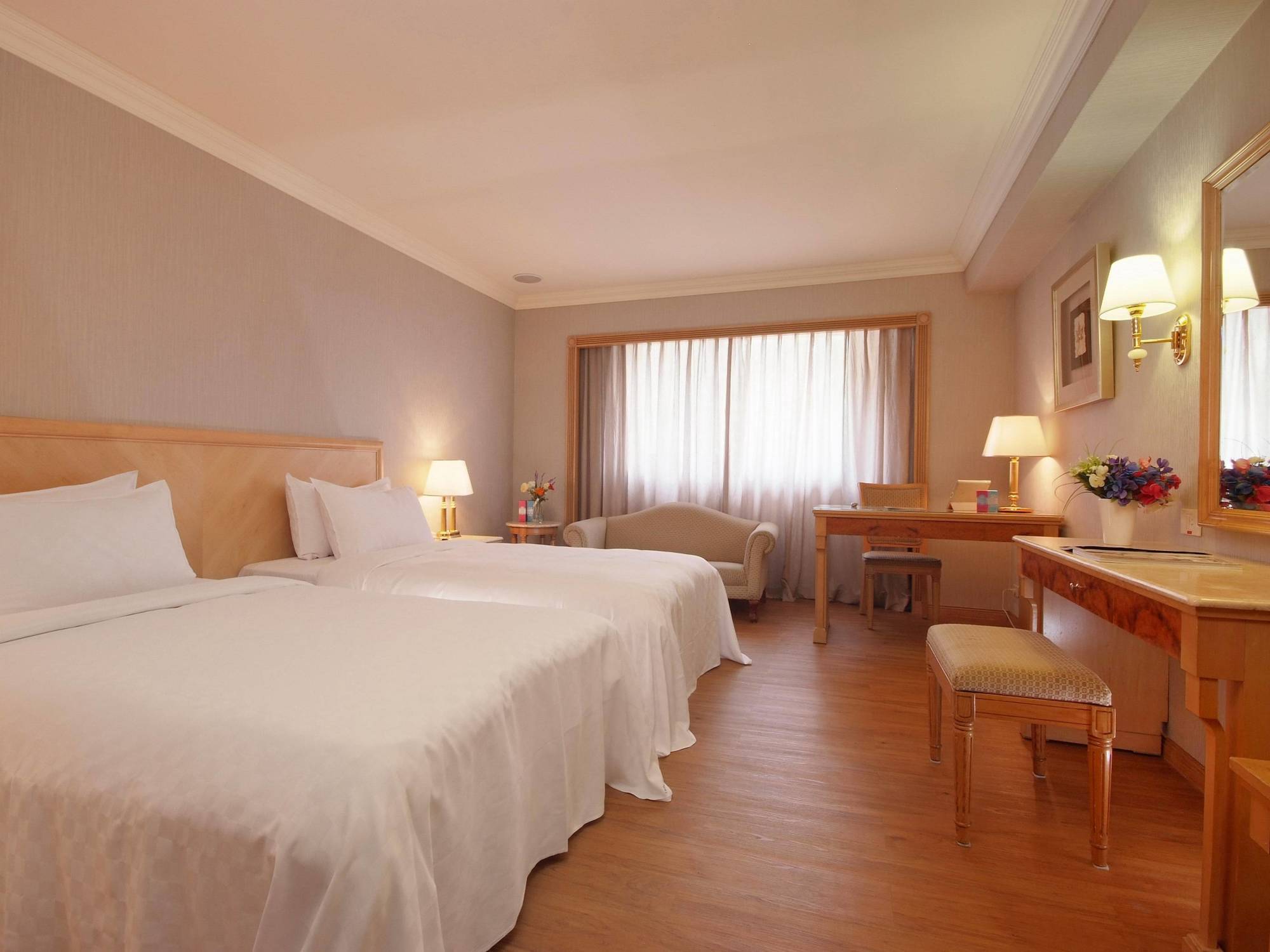 Green World Triple Beds Taipei Extérieur photo
