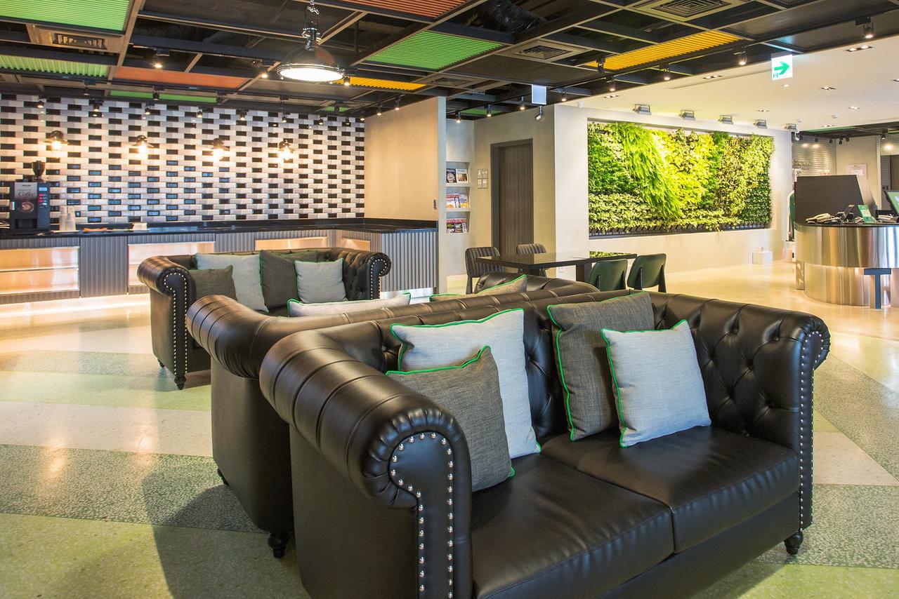 Green World Triple Beds Taipei Extérieur photo