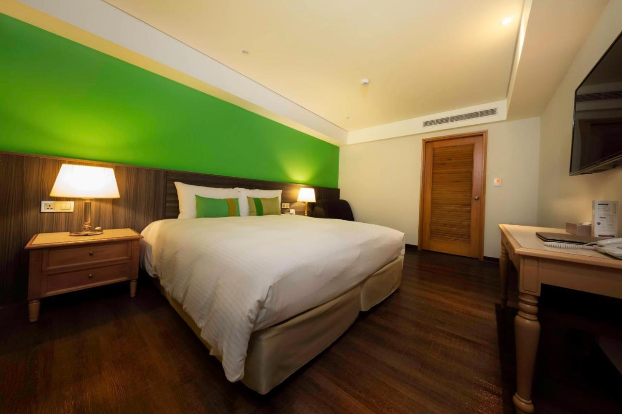 Green World Triple Beds Taipei Extérieur photo