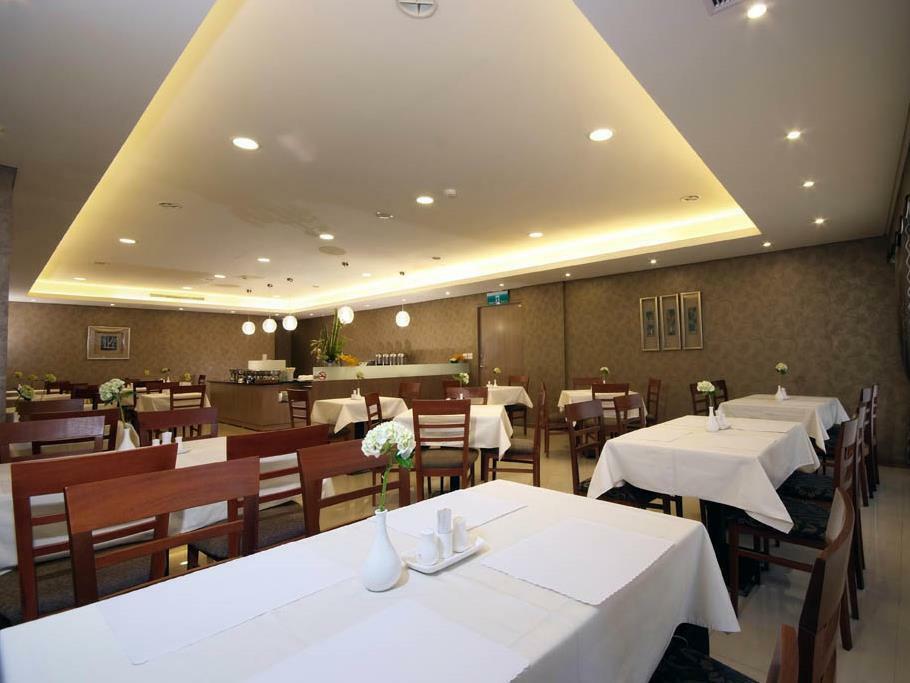Green World Triple Beds Taipei Extérieur photo